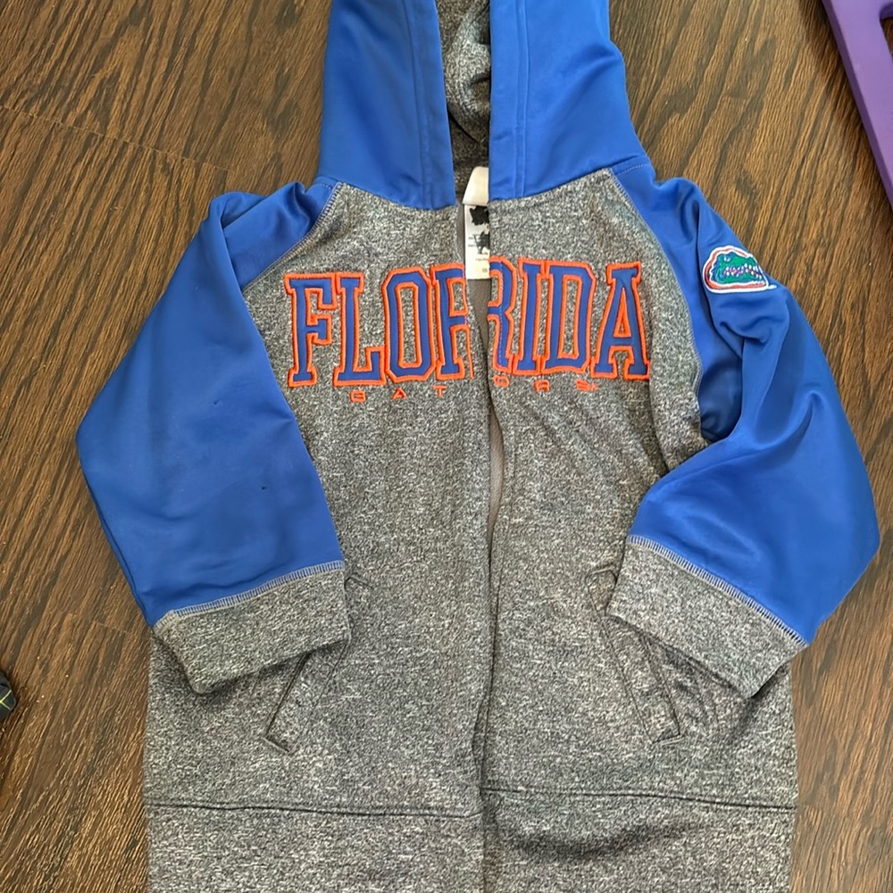 Florida gators jacket-no zipper!